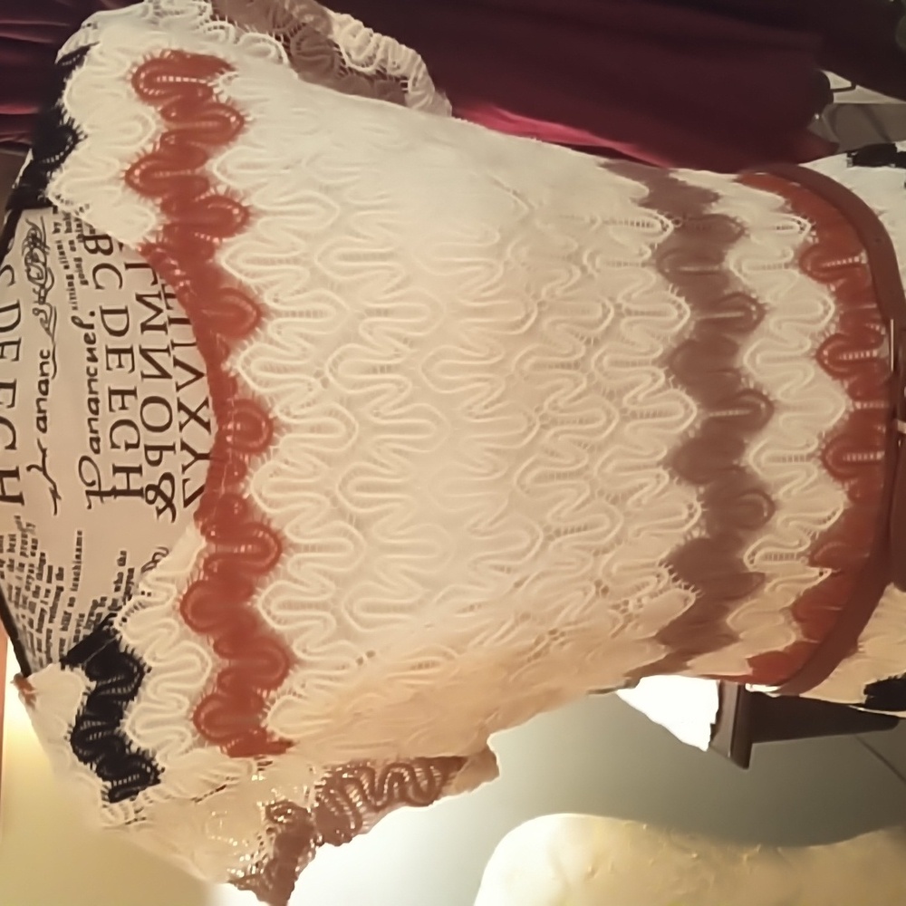 Women's Established 1962 pretty lace cap sleeve  pullover dress. Size 6 NWOT - Picture 2 of 4